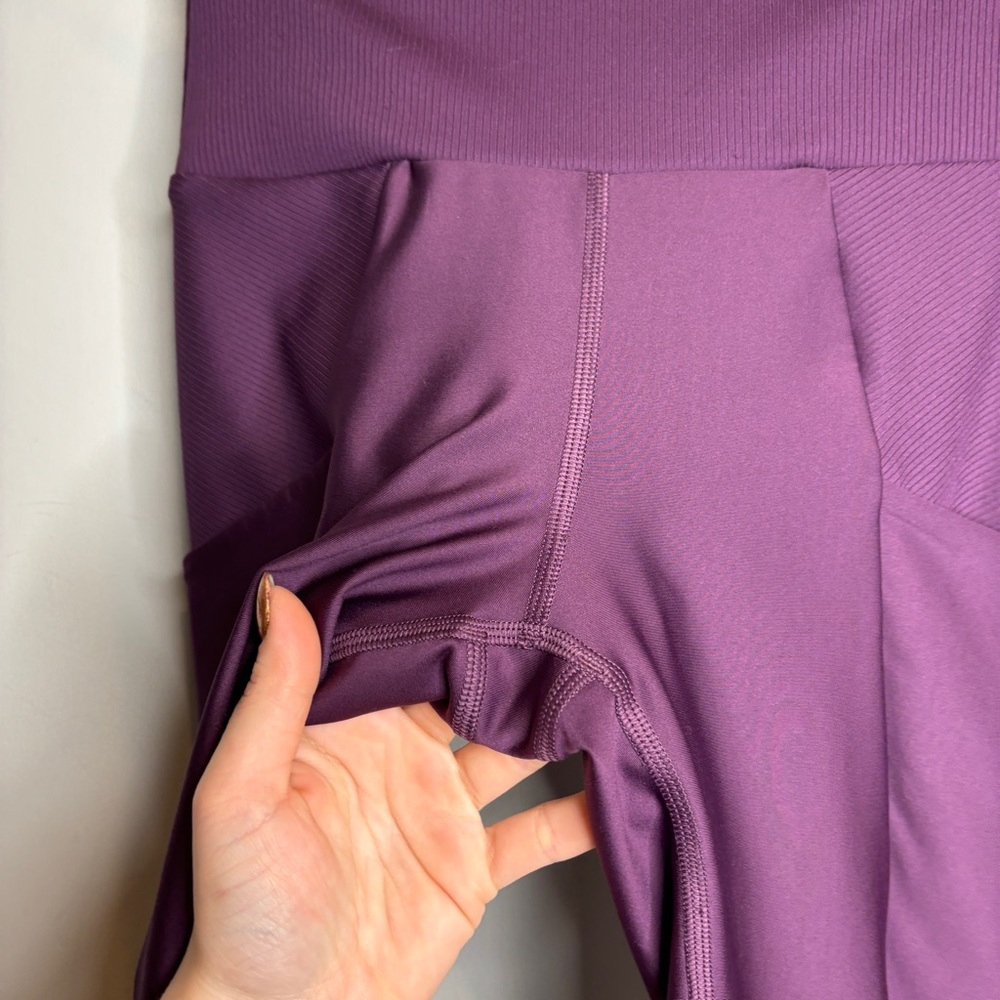 ALO Yoga Purple Leggings - Picture 7 of 13